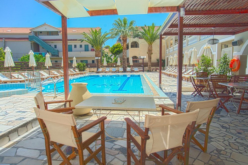 Natalie Hotel Лаганас Екстериор снимка